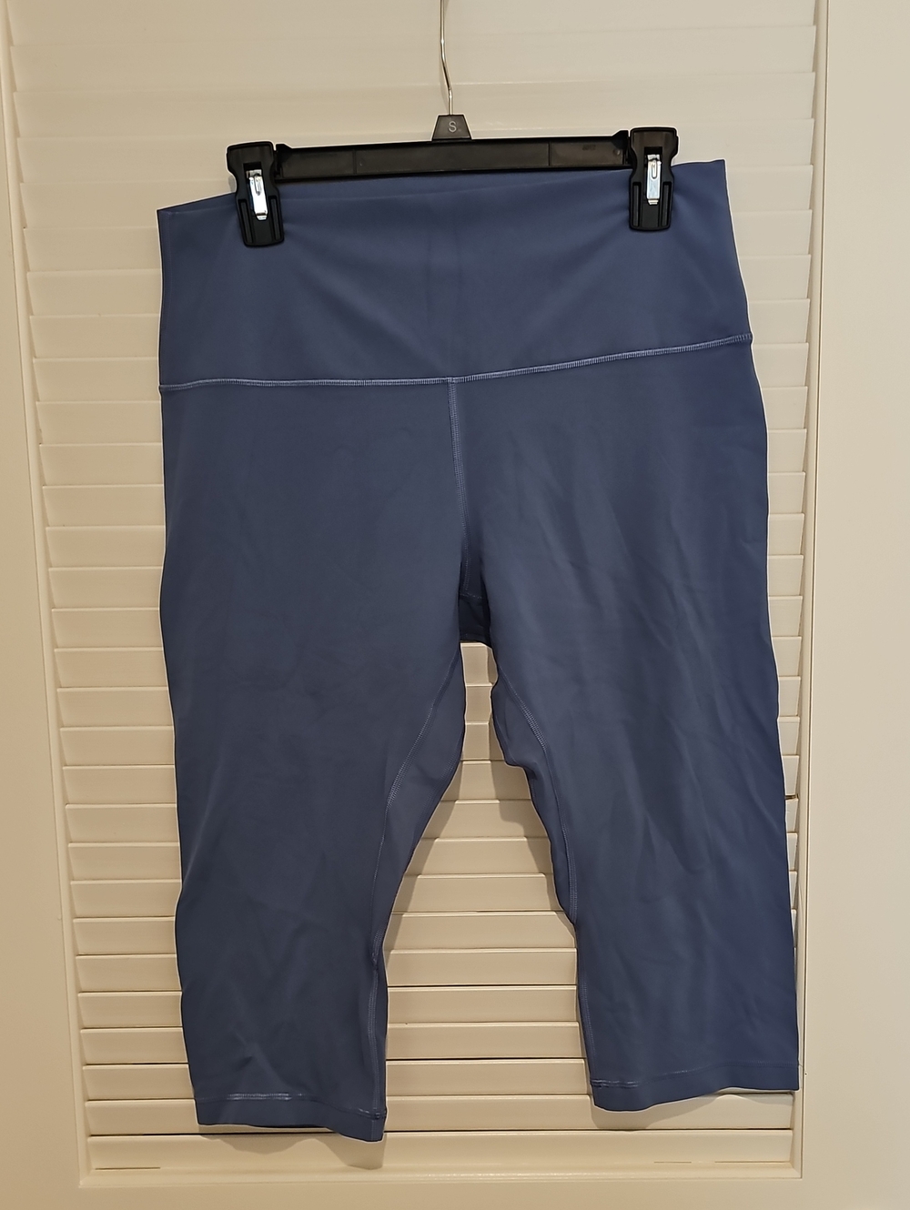 Lululemon High-Rise Blue Women's Cropped Leggings